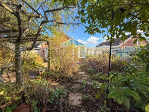 Photo 21- click for photo gallery